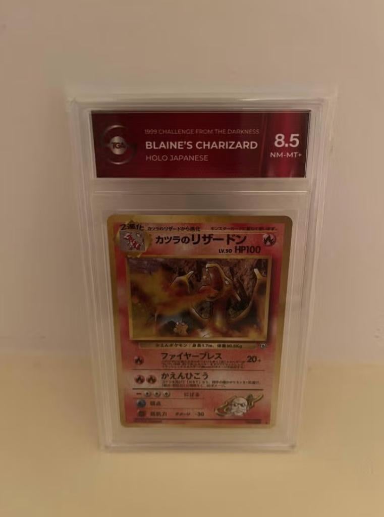 Blaine’s Charizard #6 Japans – TGA 8,5, Enlèvement, Comme neuf, Cartes en vrac