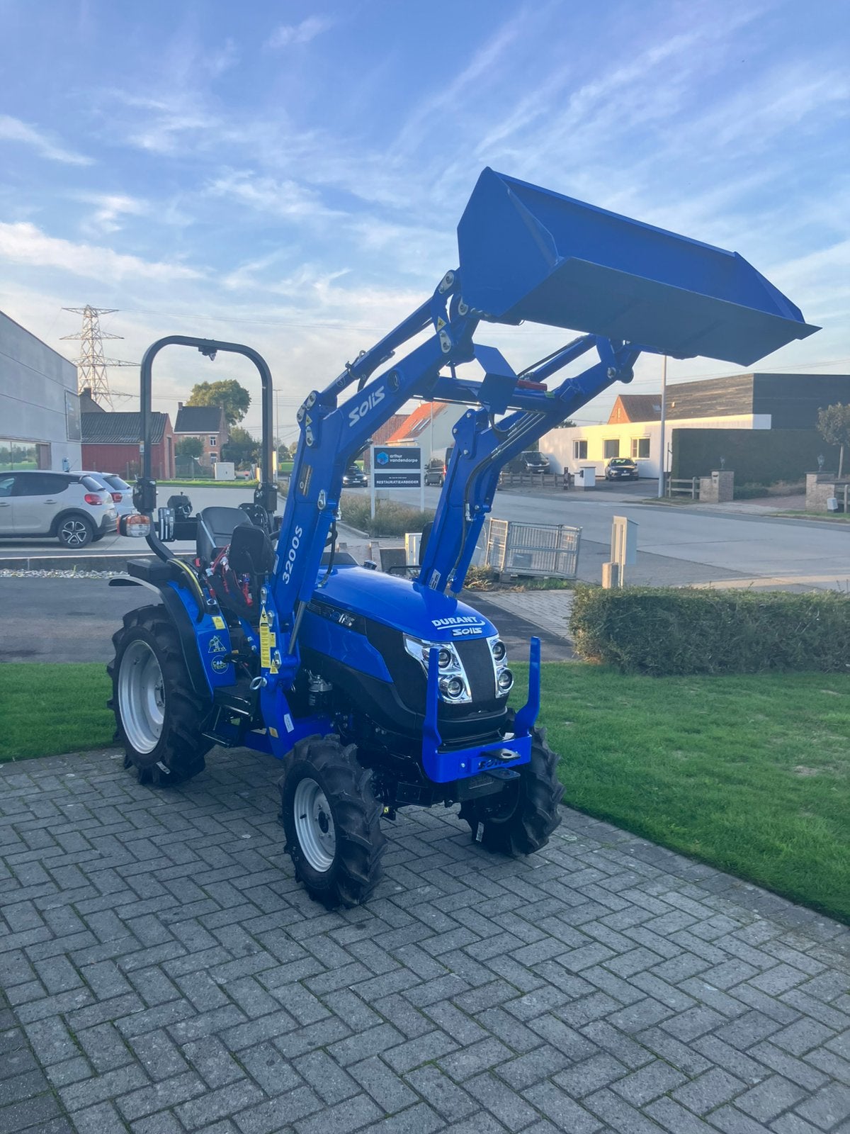 Solis 26XL+ tractor met frontlader in nieuwstaat, Ophalen, Nieuw, Overige merken, Tot 2500