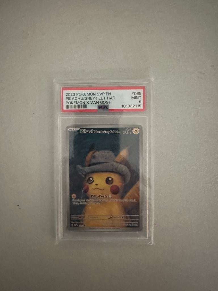 Pikachu van gogh PSA9, Hobby en Vrije tijd, Verzamelkaartspellen | Pokémon, Ophalen