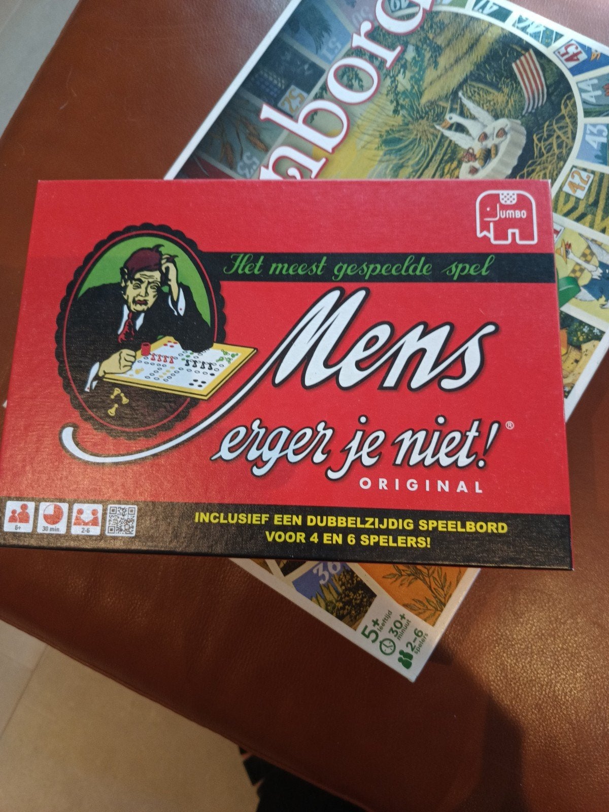 Mens erger je niet, Ophalen