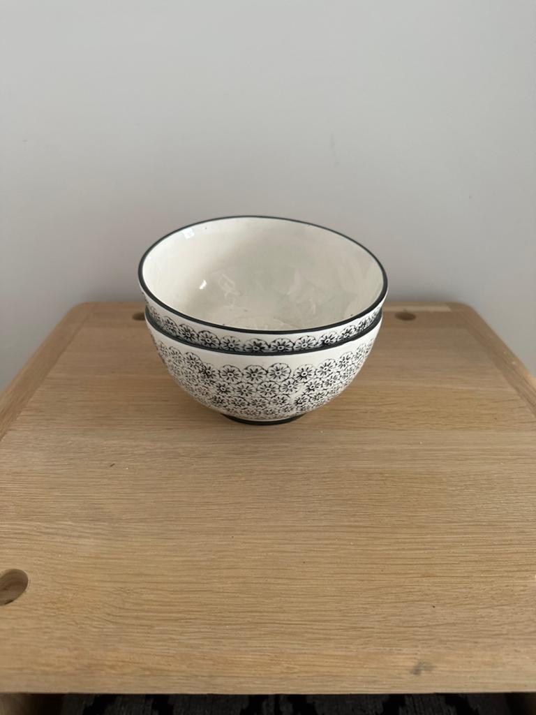 2 bols avec motifs, Ophalen of Verzenden
