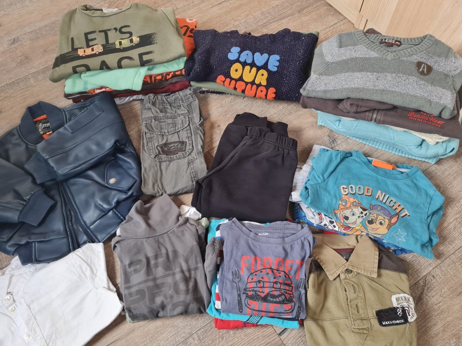 grand lot vêtements garçon 4 ans - 33 pièces, Ophalen of Verzenden