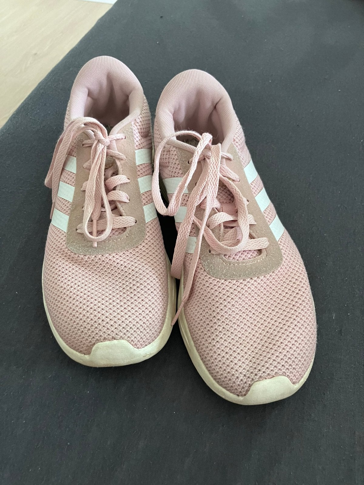 Roze sportschoenen, Sports & Fitness, Adidas, Enlèvement, Utilisé, Autres types