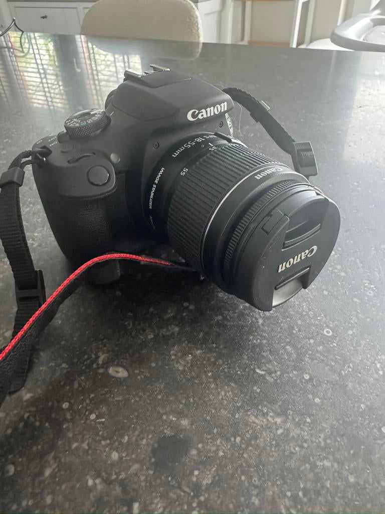 Canon Eos 2000D, Ophalen, Zo goed als nieuw, Canon