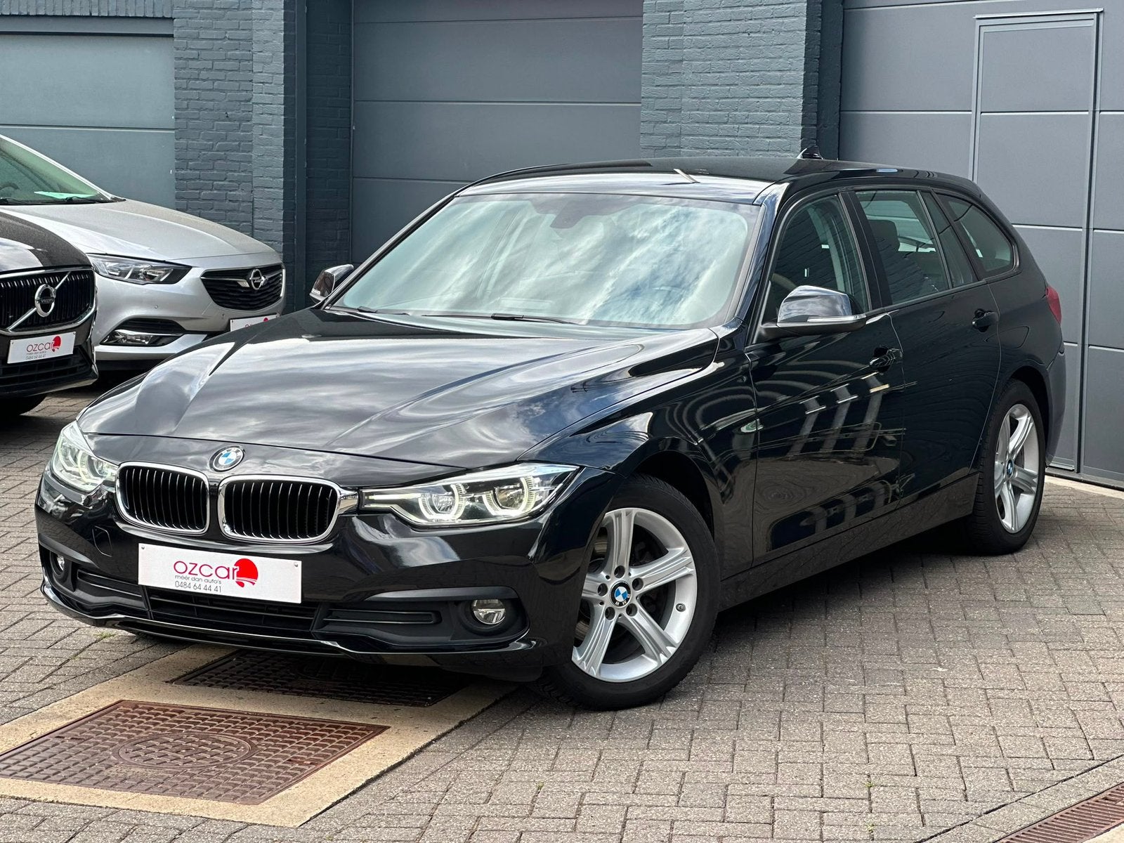 BMW 318D Break *1JGarantie*, Auto's, Achterwielaandrijving, Zwart, Bedrijf, Grijs
