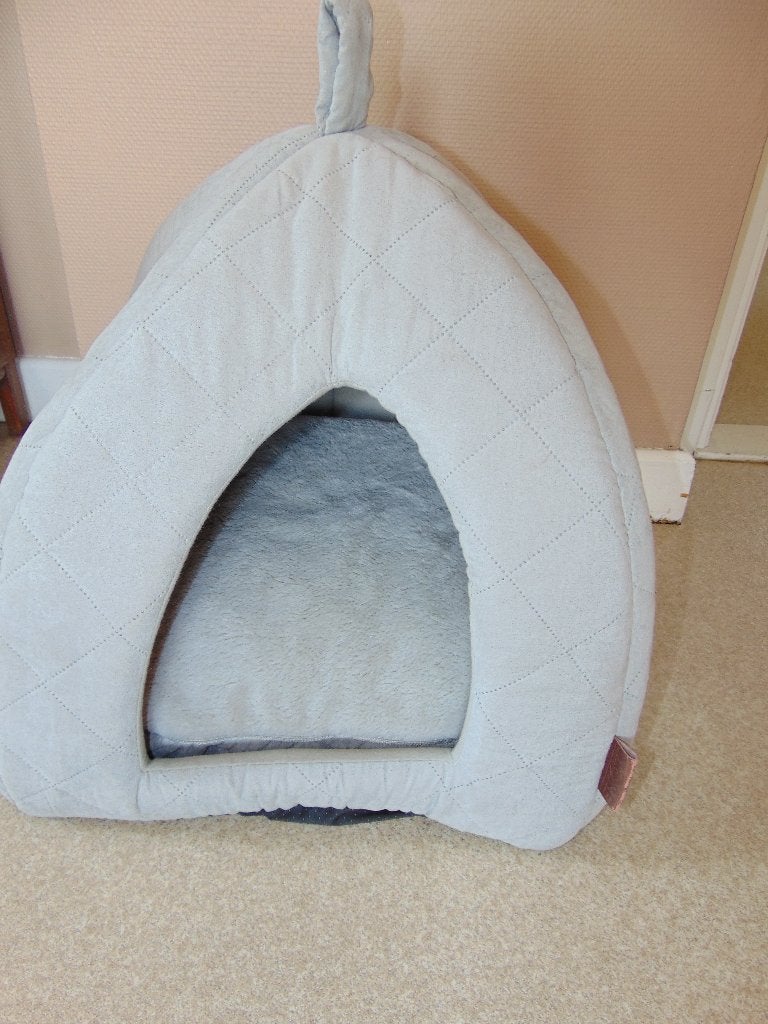 Kattenmand/ kattenhuisje in nieuwstaat, Dieren en Toebehoren, Ophalen of Verzenden, Zo goed als nieuw