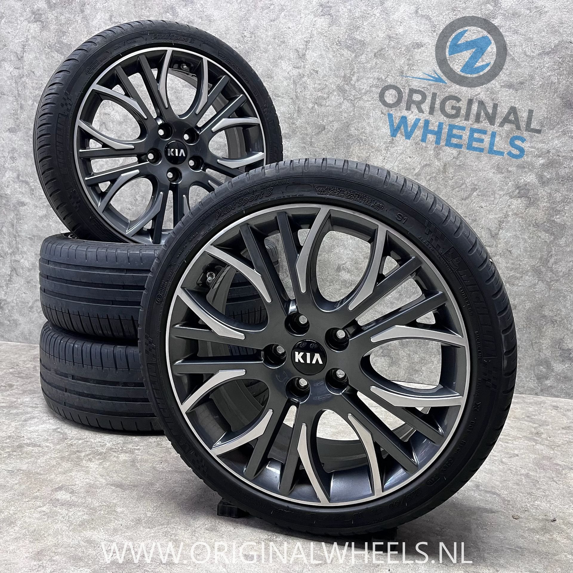 18 inch originele GT velgen + zomerbanden Kia CEED, Autos : Pièces & Accessoires, Pneus et Jantes, Véhicule de tourisme, Pneus été