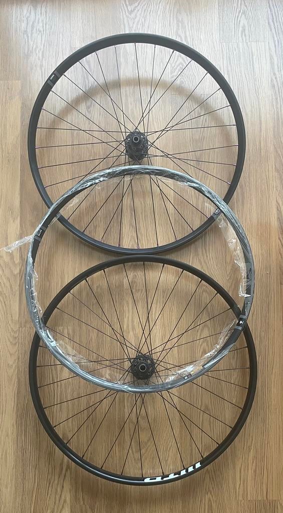 Nukeproof Neutron V2 MTB, Fietsen en Brommers, Fietsonderdelen, Ophalen, Zo goed als nieuw, Mountainbike