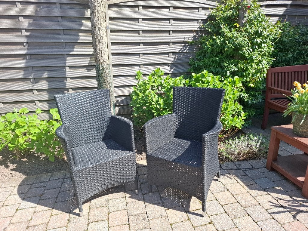 6 zwarte tuinstoelen, Ophalen, Gebruikt, Kunststof