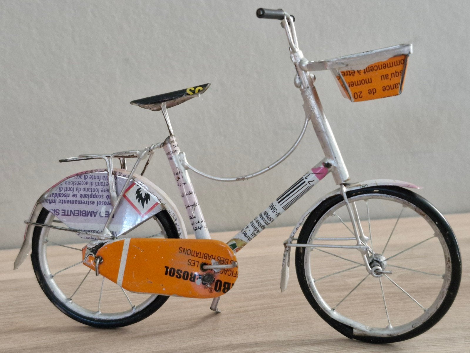 Miniatuurfiets , Township art , gerecycleerde materialen, Brocante, Ophalen of Verzenden, Zo goed als nieuw, Metaal