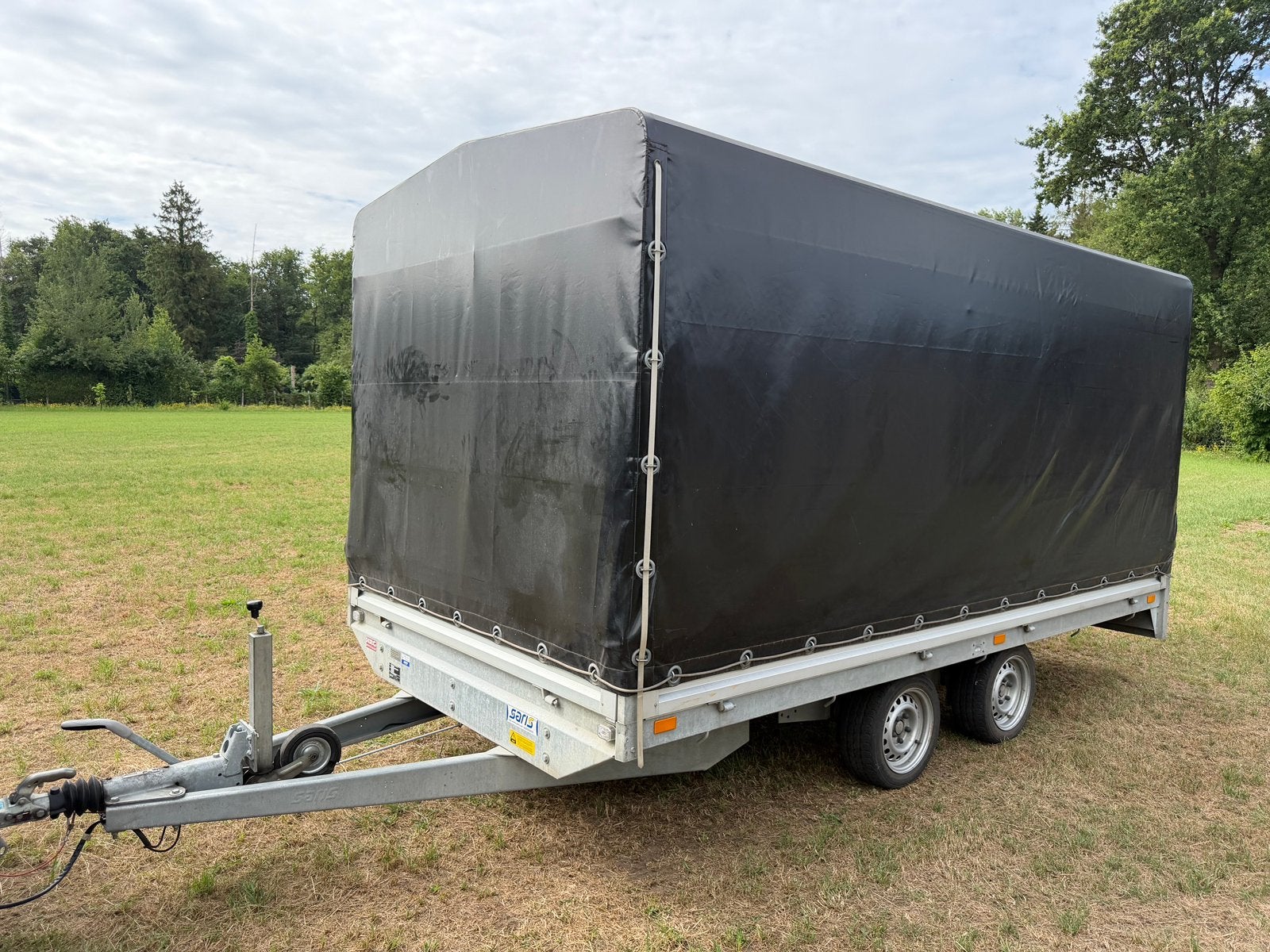 Aanhangwagen met huif, plateuwagen, Saris aanhangwagen, Ophalen, Zo goed als nieuw