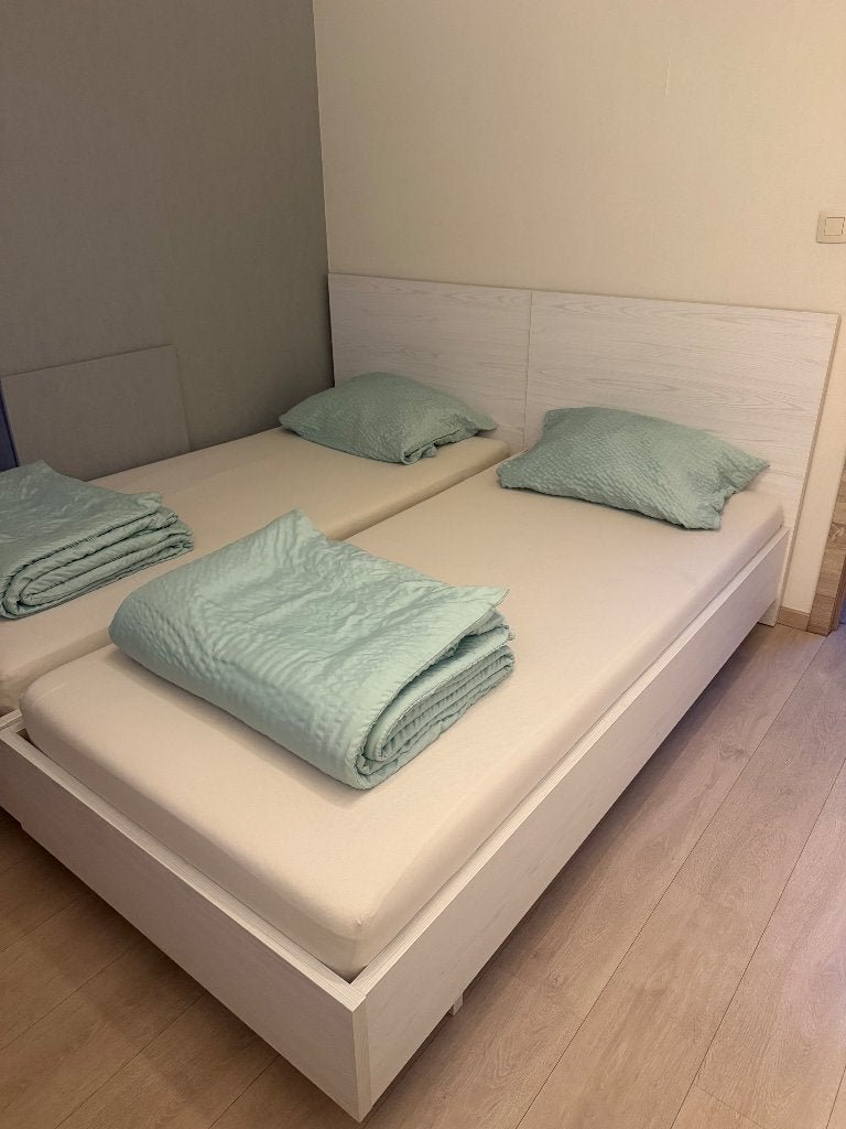 Eenpersoonsbed, 90 cm, 210 cm, Enlèvement, Une personne