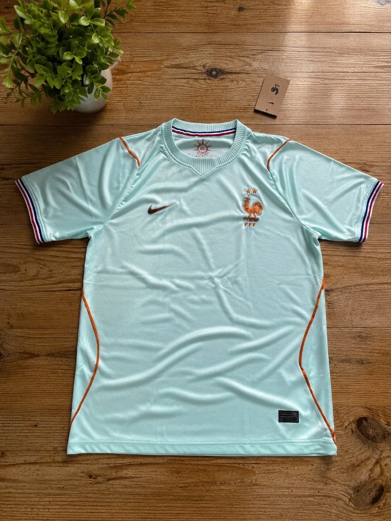 France Away Kit – Size M, Sport en Fitness, Voetbal, Maat M, Ophalen of Verzenden, Nieuw, Shirt