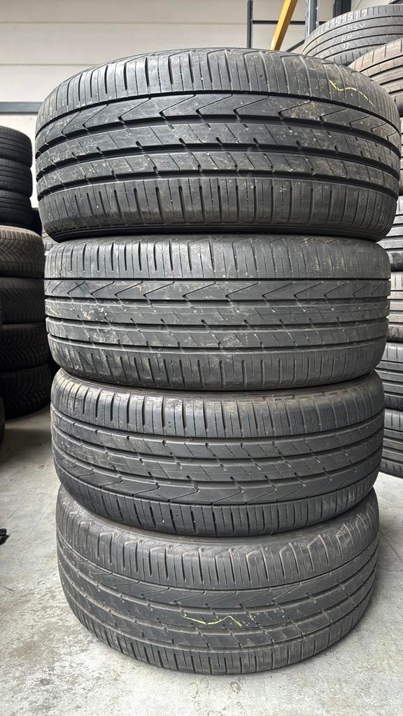 2355019 235/50/19 235/50R19 zomerbanden merk Hankook, Ophalen