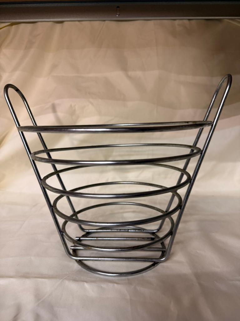 Metalen fruitmand/schaal, Huis en Inrichting, Woonaccessoires | Schalen en Manden, Zo goed als nieuw, Schaal, Ophalen of Verzenden
