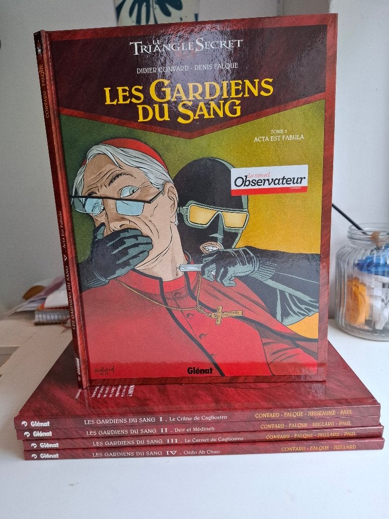 TRIANGLE SECRET LES GARDIENS DU SANG TOMES 1 à 5 COMPLET EO, Boeken, Stripverhalen, Zo goed als nieuw, Complete serie of reeks