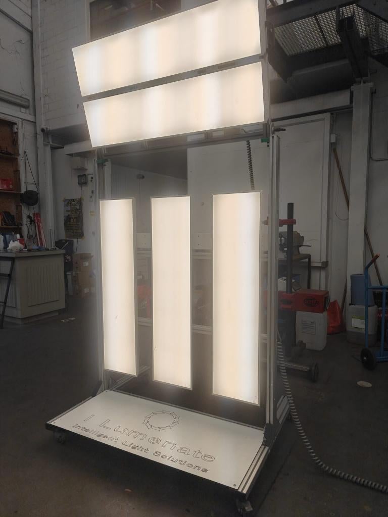 Professionele mobiele lichtstand / PDR lamp – Lumenate, Ophalen, Zo goed als nieuw
