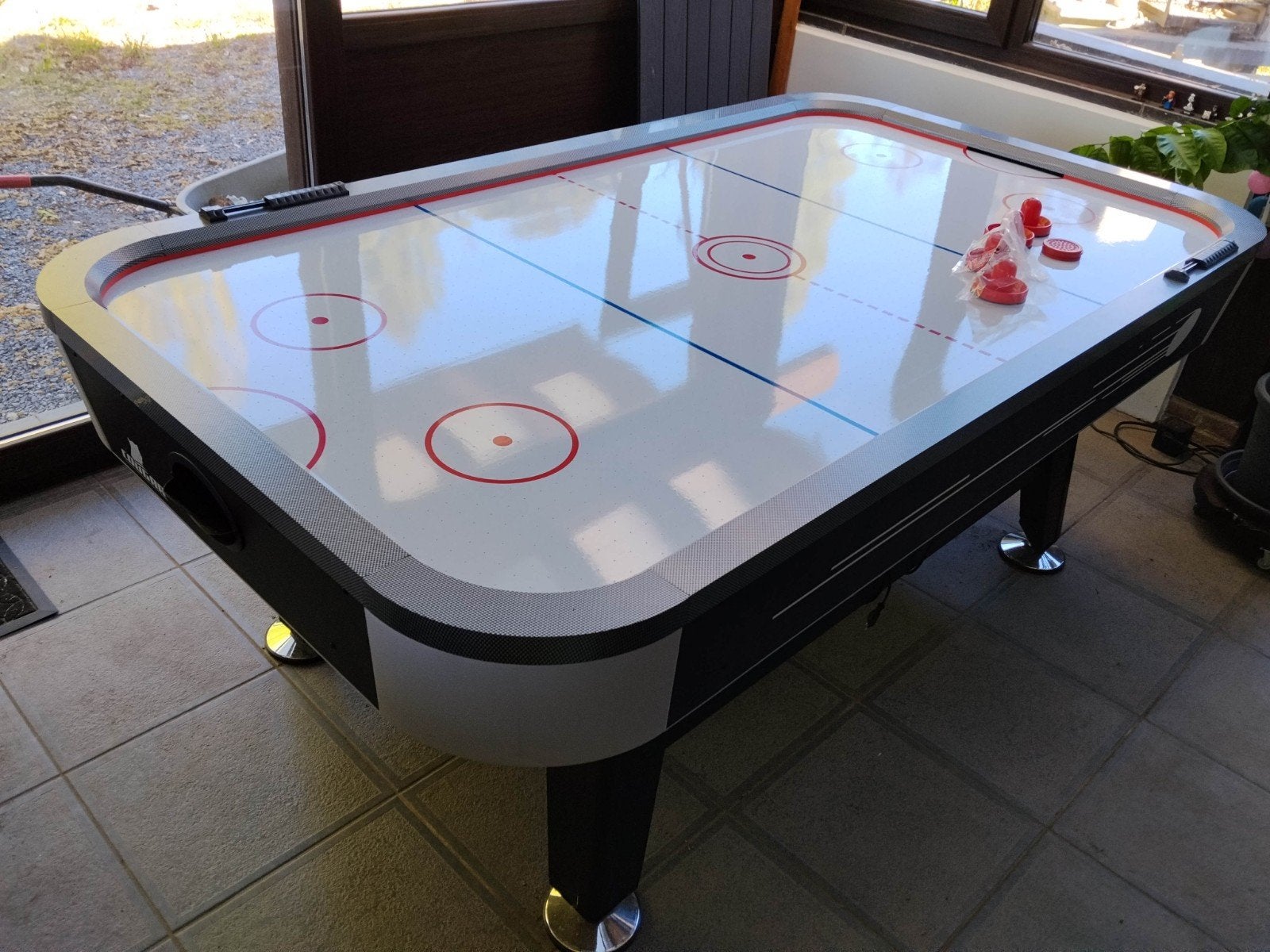 Cougar table de air hockey avec soufflerie, Sports & Fitness, Billards & Billards américains, Enlèvement, Utilisé, Autres types