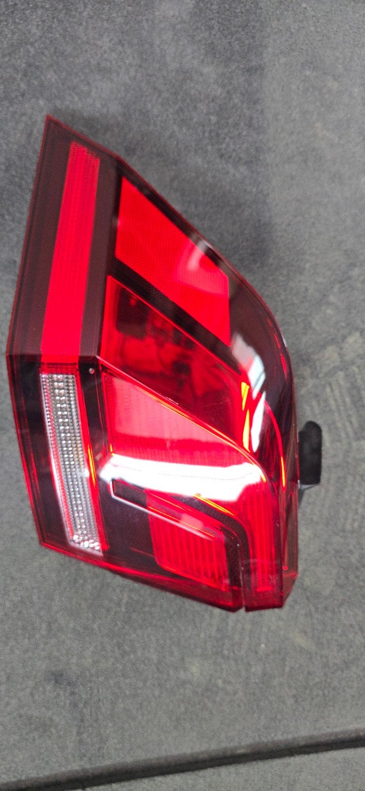 feur arriere Tiguan, Enlèvement