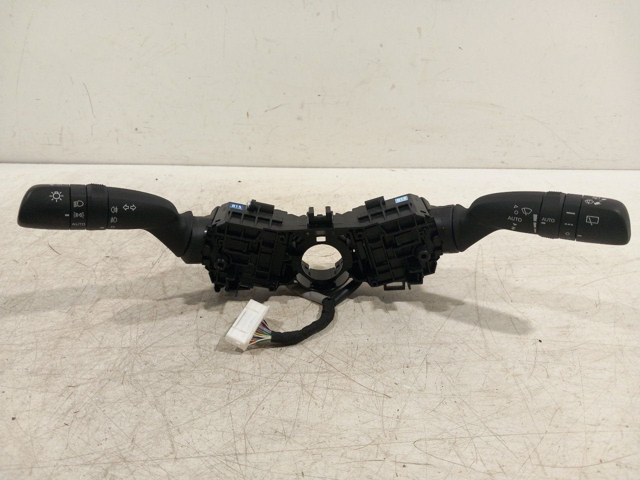 Combischakelaar Suzuki Swace, Onderdelen@venauto.nl, Van der Ven Autorecycling B.V., Gebruikt, Ettenseweg 76, 4706 PB Roosendaal, The Netherlands