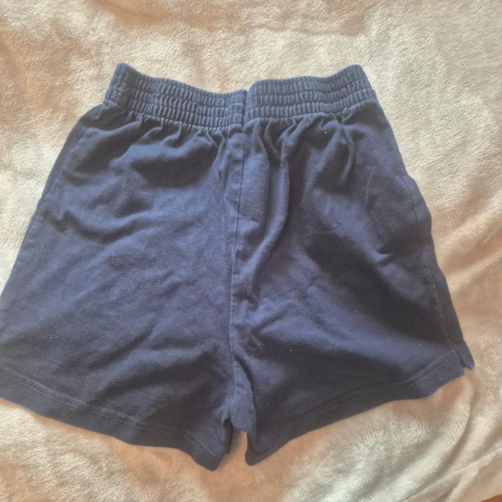 Donkerblauwe comfy short / sportshort, Ophalen, Zo goed als nieuw, Jongen of Meisje, Sport- of Zwemkleding