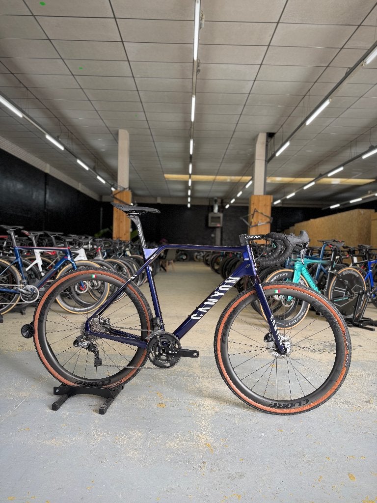 Canyon Inflite CFR Di2 Carbon Racefiets, Sports & Fitness, Cyclisme, Comme neuf, Enlèvement