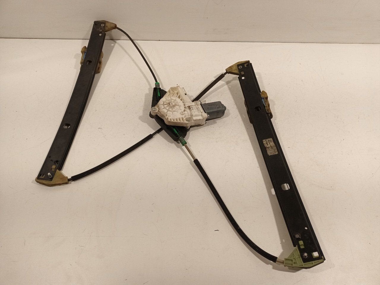Raammechaniek elektrisch links voor Audi A4, Onderdelen@venauto.nl, Van der Ven Autorecycling B.V., Gebruikt, Ettenseweg 76, 4706 PB Roosendaal, The Netherlands