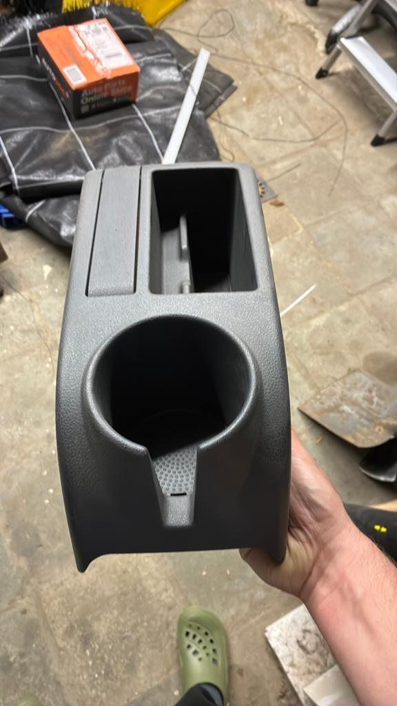 Middenconsole golf plus 2007, Doe-het-zelf en Bouw, Buizen en Afvoer, Ophalen, Zo goed als nieuw
