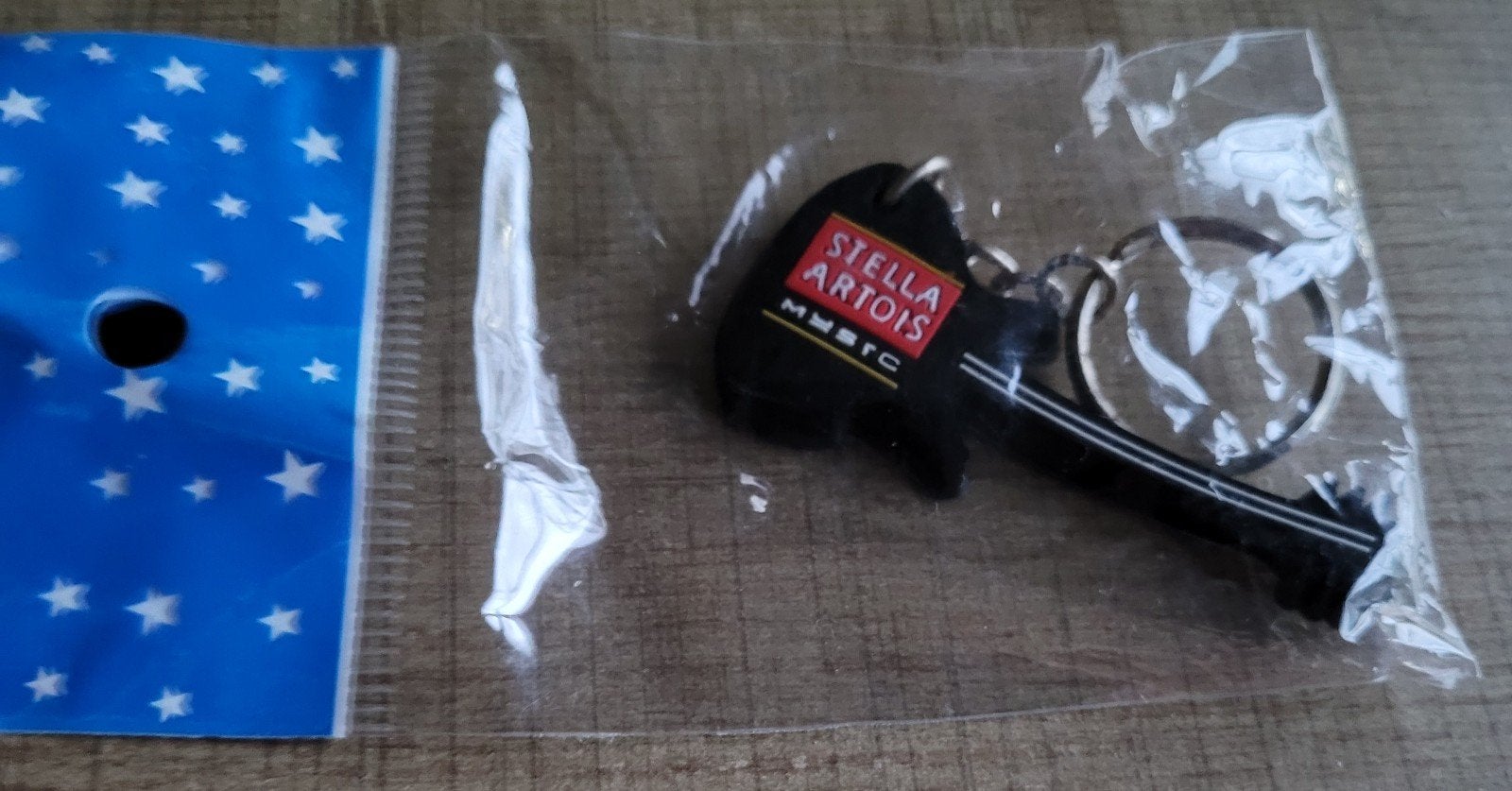 Sleutelhanger: Stella Artois (nieuw!), Ophalen of Verzenden, Nieuw, Merk