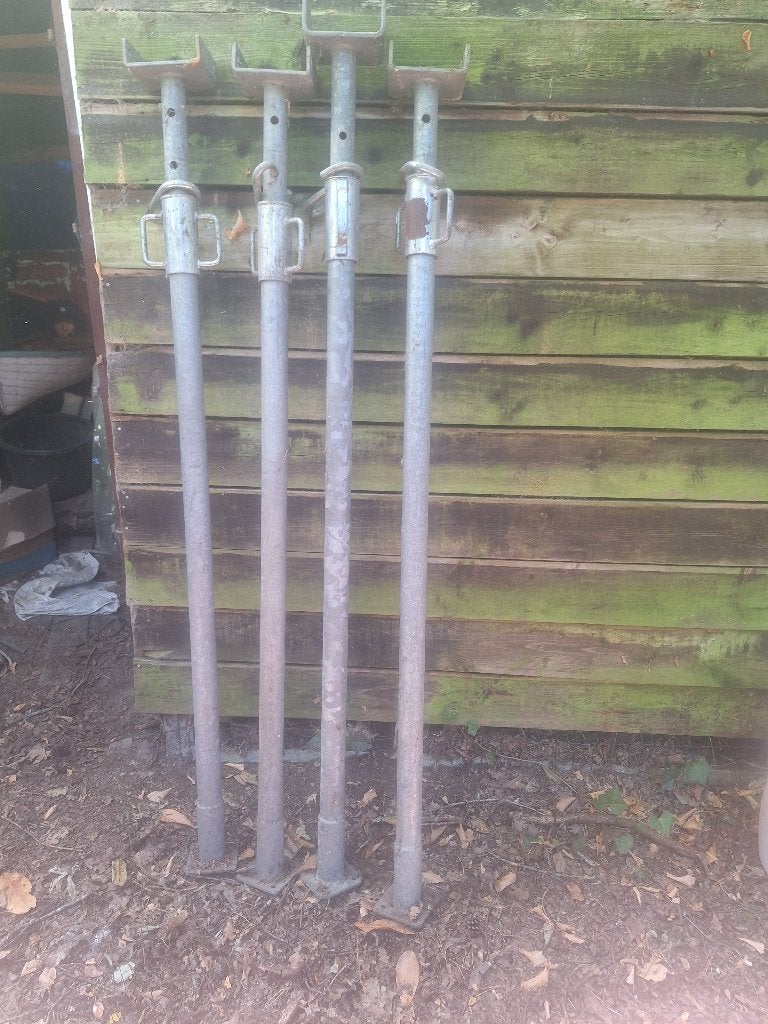 Stempels stud, Doe-het-zelf en Bouw, Ophalen, Zo goed als nieuw