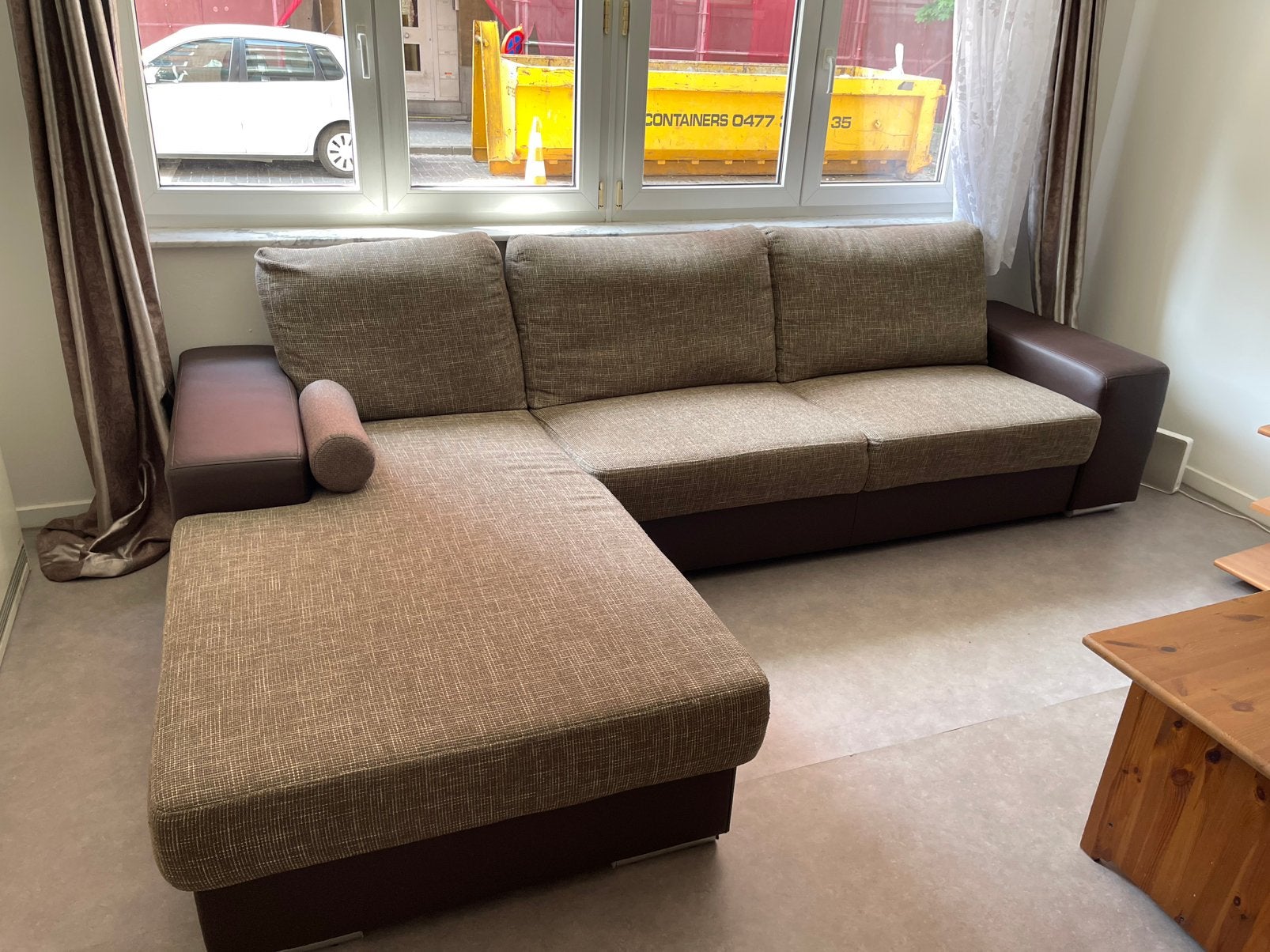 Zetel + tafel in zeer goede staat, Ophalen, Zo goed als nieuw