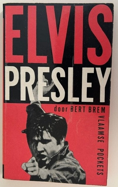 ELVIS PRESLEY - VLAAMSE POCKET MET FOTOKATERN, Gelezen, Bert Brem, Ophalen of Verzenden, Overige onderwerpen