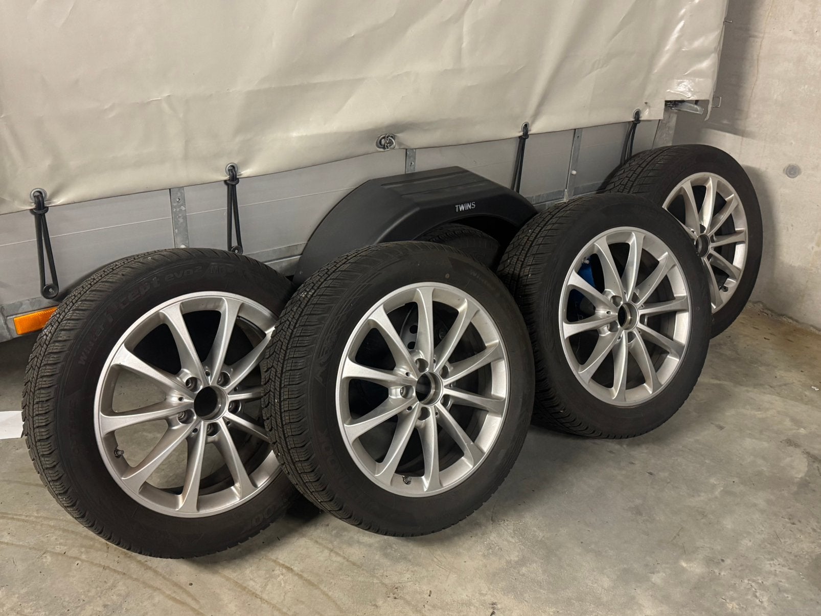 Mercedes a klasse w177 winterbanden plus velgen - Hankook, Pneus et Jantes, Pneus hiver, Véhicule de tourisme, 205 mm