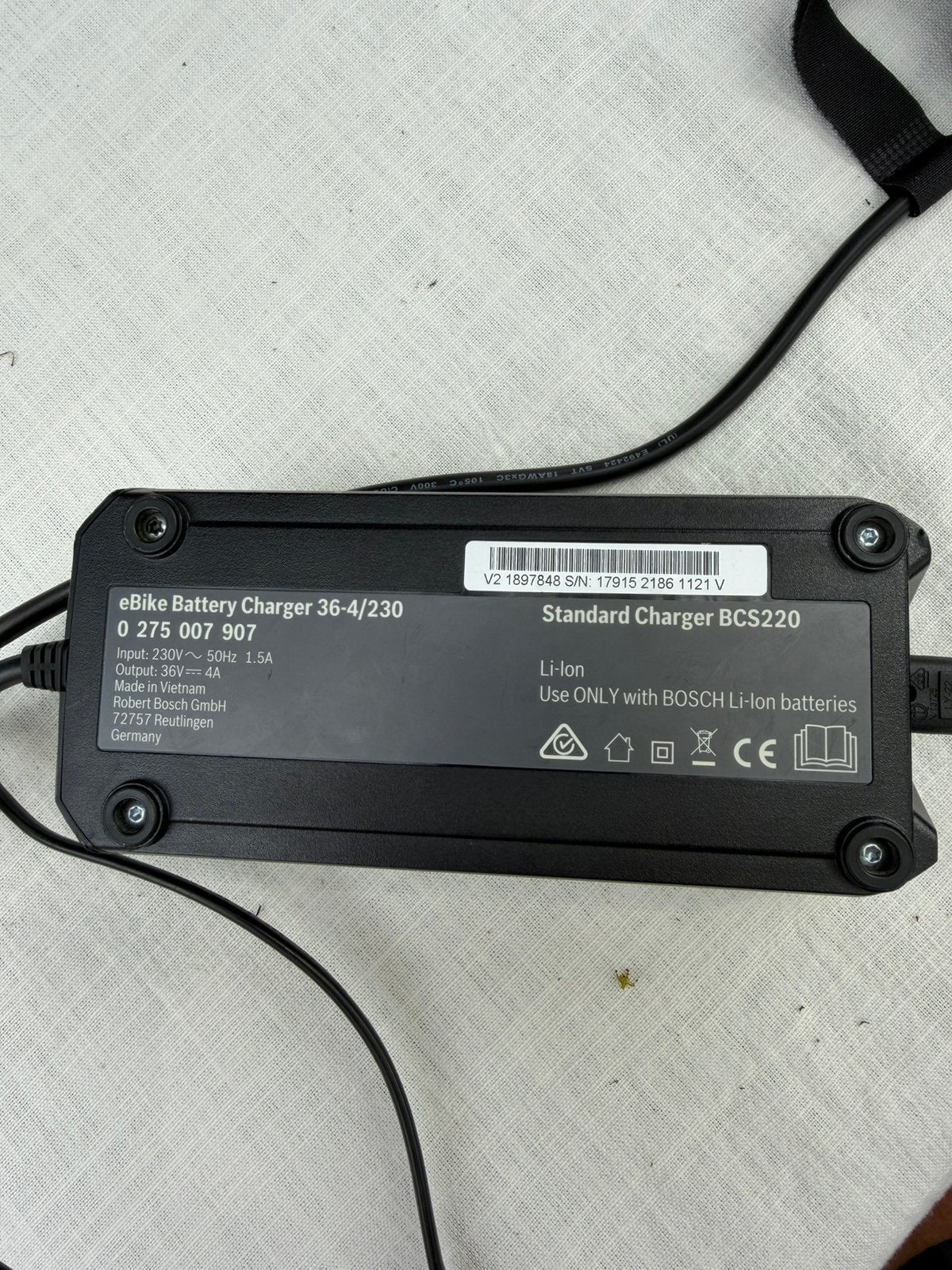 Bosch lader BCS220, Ophalen, Zo goed als nieuw