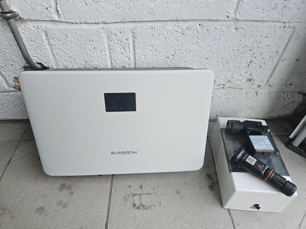 Onduleur solaire Sungrow SG5.0RS, Bricolage & Construction, Comme neuf, Autres types