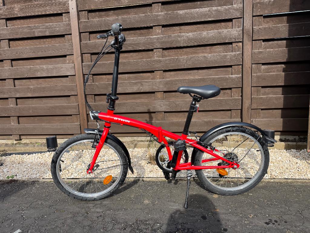 Rode B'TWIN plooifiets - Slechts 1 vakantie gebruikt!, Enlèvement, Comme neuf, Autres types, Btwin