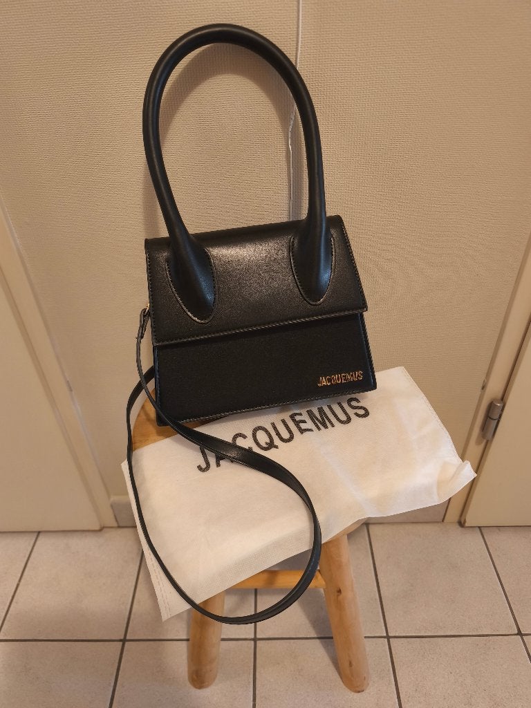 Handtas Jacquemus, Bijoux, Sacs & Beauté, Sacs | Sacs Femme, Enlèvement ou Envoi, Neuf, Noir, Sac à main