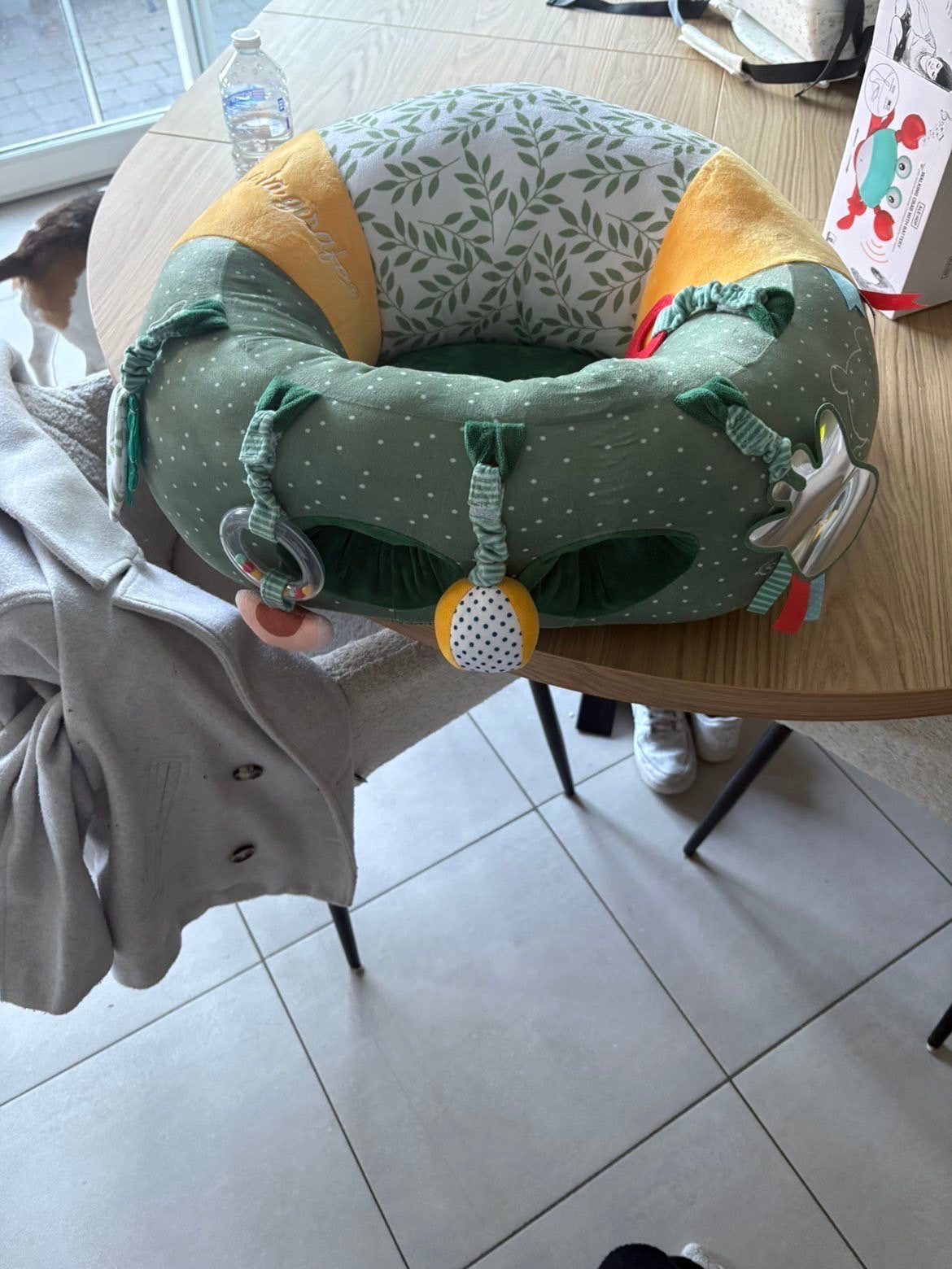 activiteiten zitje, Kinderen en Baby's, Ophalen, Zo goed als nieuw