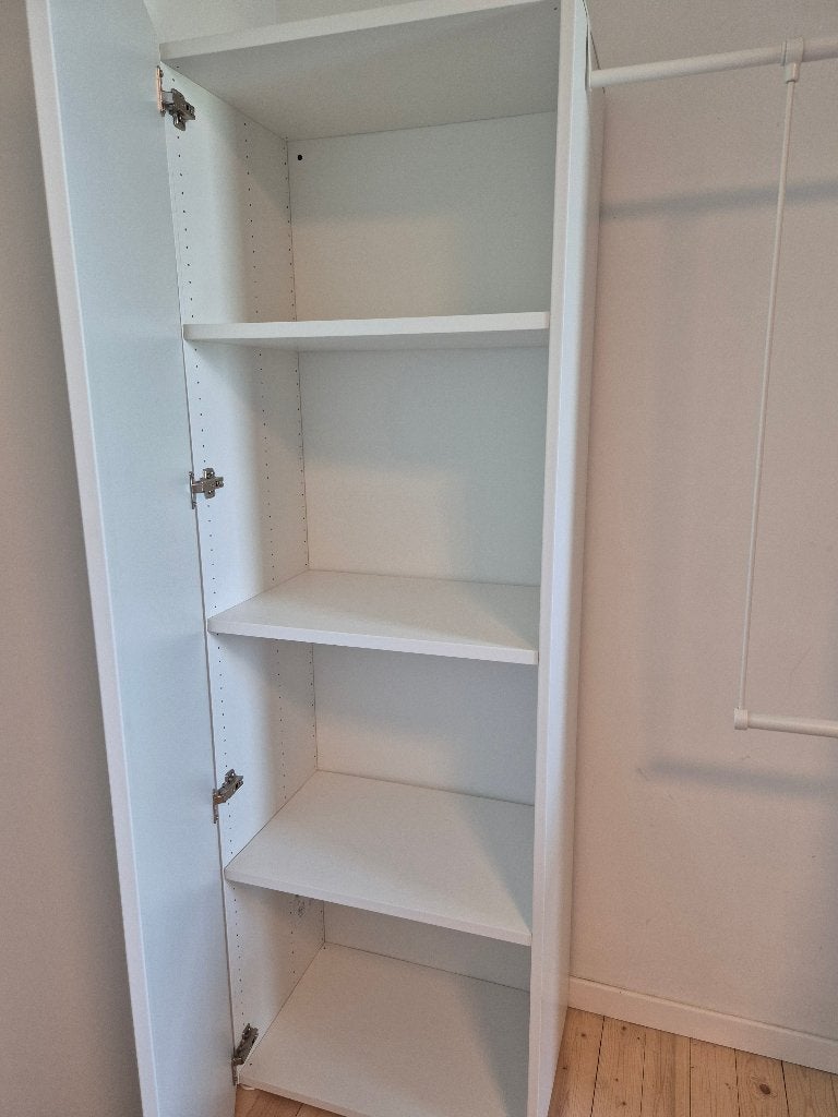 Witte kast ikea, Ophalen, Met plank(en), 150 tot 200 cm, 25 tot 50 cm