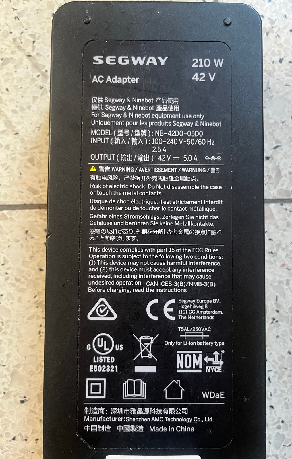 Chargeur rapide original Segway Ninebot 42V 5A – 210W, Vélos & Vélomoteurs, Trottinettes, Enlèvement, Utilisé, Step électrique (E-scooter)