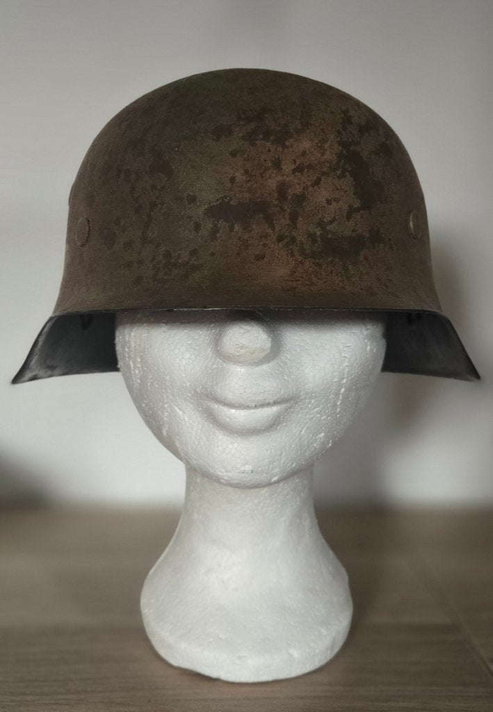 Duitse M42 Stahlhelm – WO2 – onaangeroerd – verzamelobject, Ophalen, Landmacht, Helm of Baret