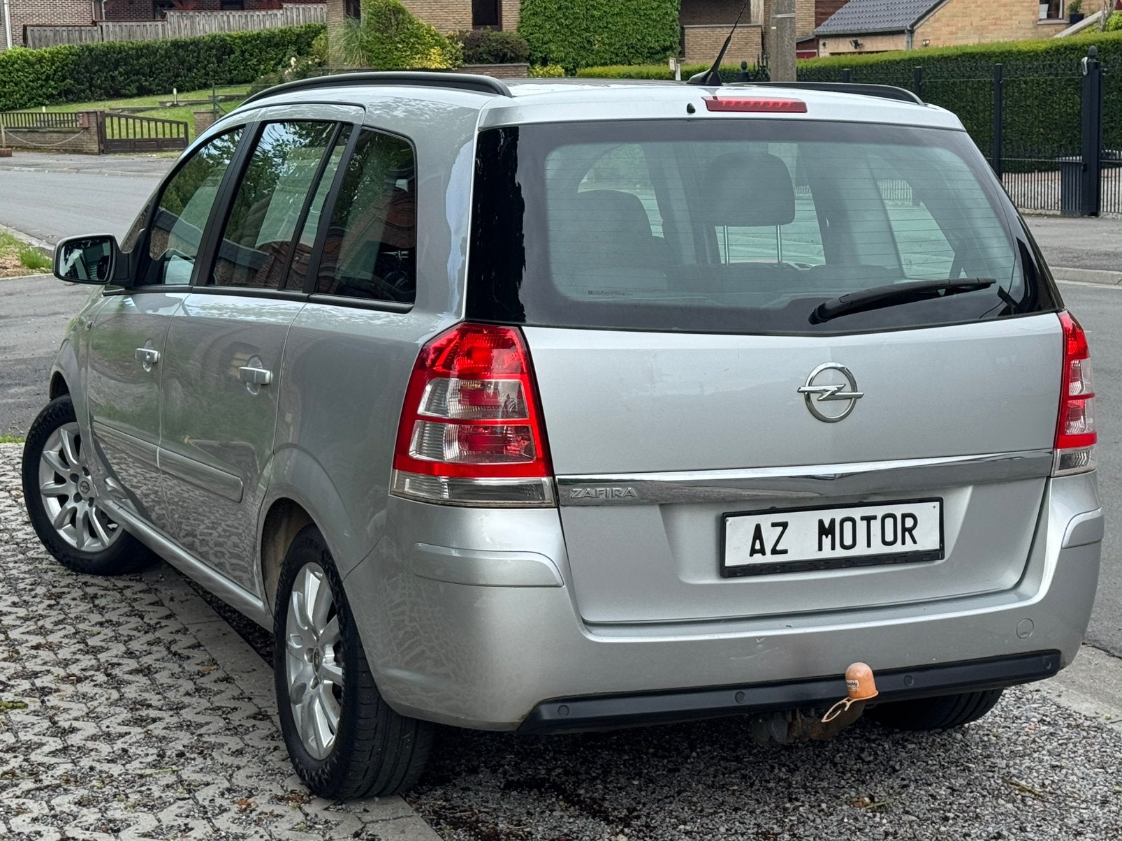 Opel Zafira 1.6i 1Main Full Carnet 7Places Gps Clim Ct ok, Entreprise, 7 places, Boîte manuelle, Noir
