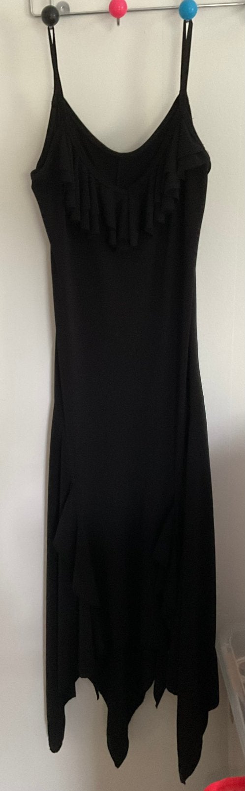 Robe noire, Enlèvement, Comme neuf