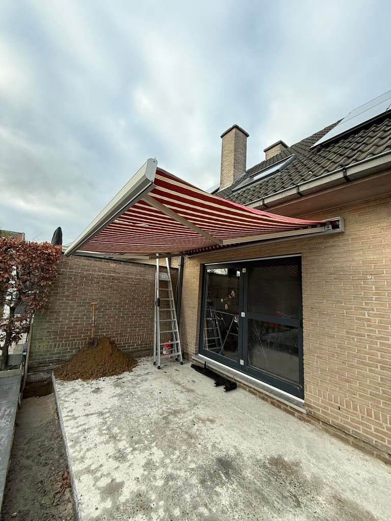 Elektrische zonwering, Tuin en Terras, Zonneschermen, Ophalen, Elektrisch, Zo goed als nieuw, 150 tot 300 cm