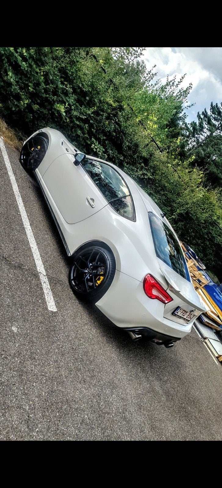 Carbon side skirt. Toyota GT86, Enlèvement ou Envoi, Utilisé, Subaru