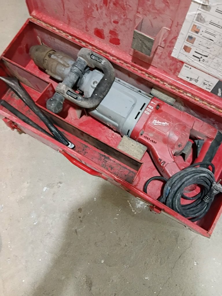 Milwaukee K 900 K – Marteau de démolition professionnel, 600 watts ou plus, Enlèvement, Utilisé, Mécanisme de percussion