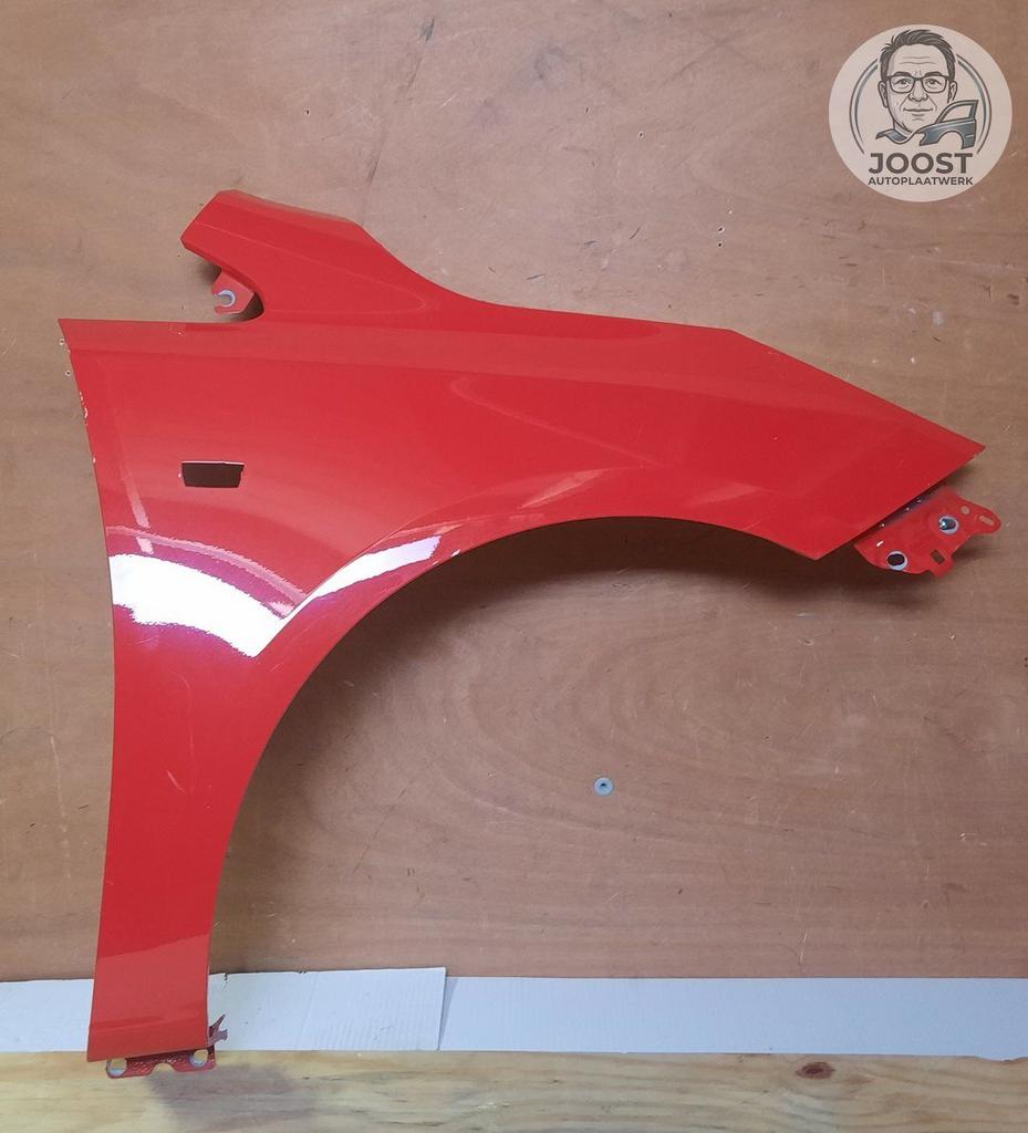 Voorscherm rechts orgineel Opel Corsa E vanaf 2014, Gebruikt, -kunden.info@opel.com, Herkomst onderdeel bekend, Rechts