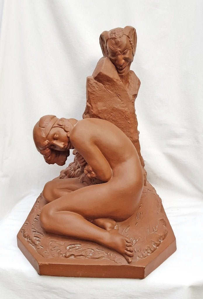 Nu avec satyre (60 cm) - Van De Voorde - Art Nouveau, Antiquités & Art, Statue, Enlèvement ou Envoi, Brun, Pierre ou céramique