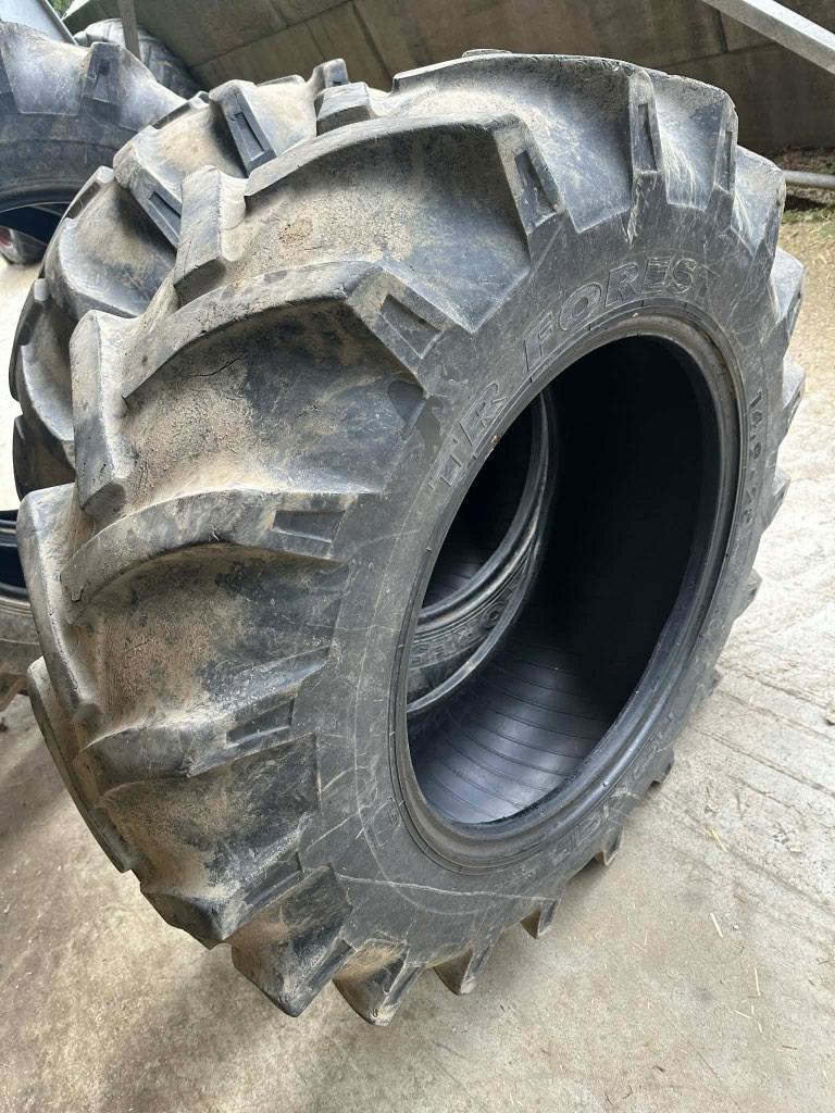 pneus forestiers Nokian, Articles professionnels, Agriculture | Pièces | Pneus, Jantes & Essieux, Enlèvement