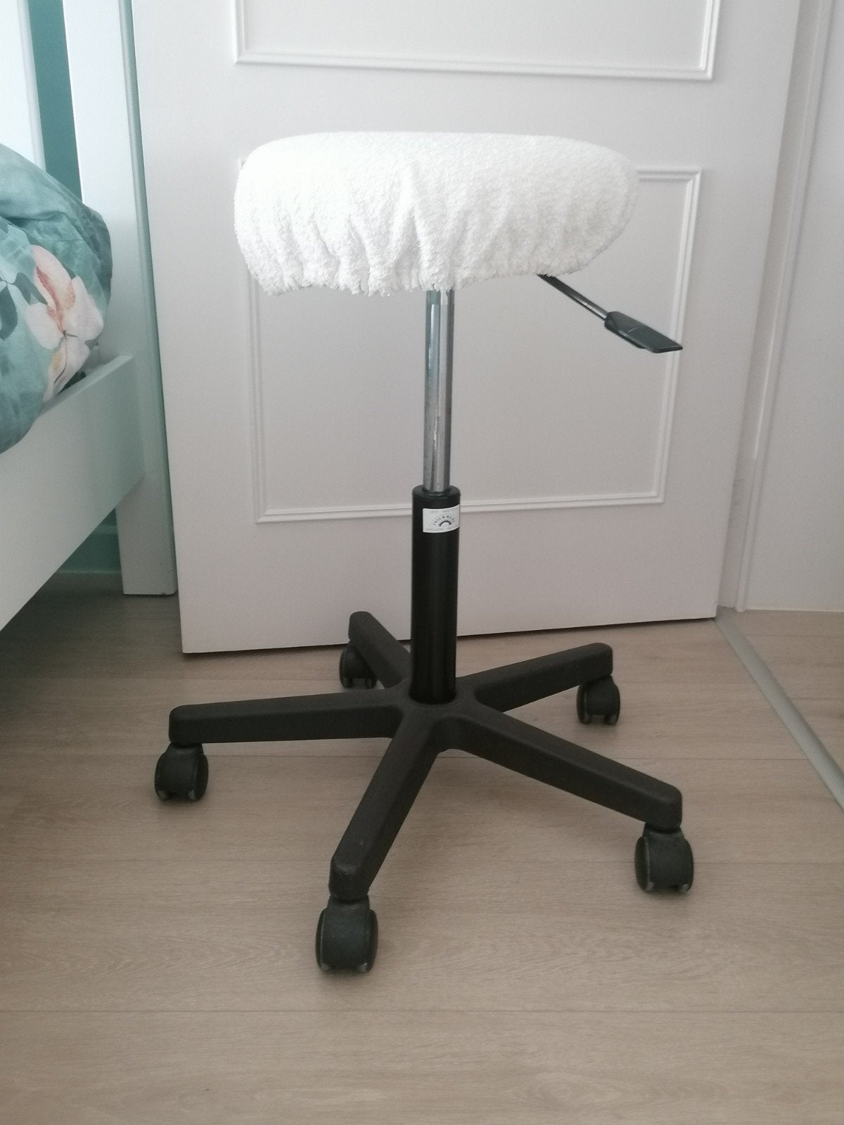 Cosmetisch krukje in hoogte verstelbaar, Huis en Inrichting, Krukjes, Ophalen, In hoogte verstelbaar, Gebruikt, IJzer